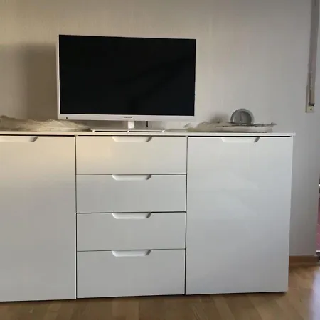 Top Floor Studioapartment Schwalbach am Taunus