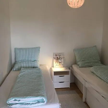 Top Floor Studioapartment Schwalbach am Taunus